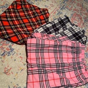 Plaid Leggings bundle 🩷🤍🖤❤️